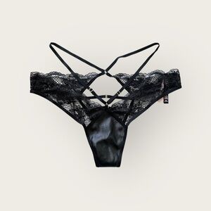 Victoria’s Secret Brazilian Panty Medium New